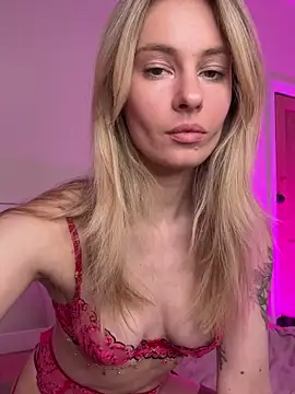 DollyDripp online show from 13, 4, 2026