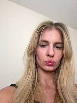 DollyDripp online show from 31, 3, 2026