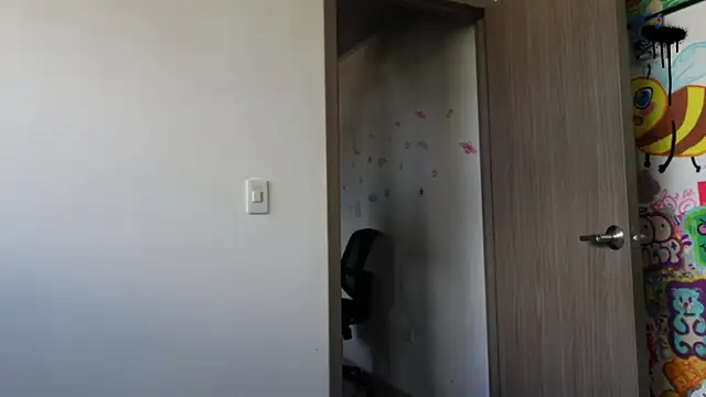 trieone online show from 26, 9, 2025