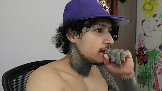 trieone online show from 13, 2, 2026