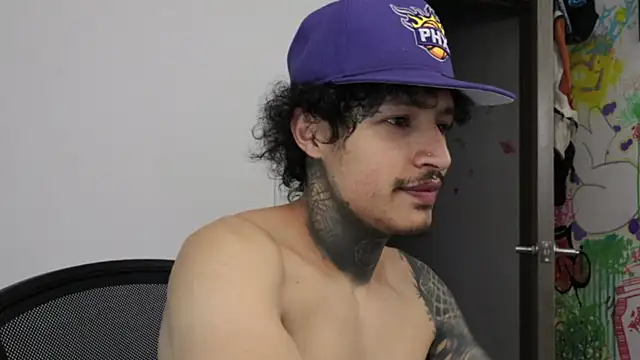 trieone online show from 18, 2, 2026