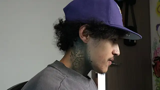 trieone online show from 25, 3, 2026