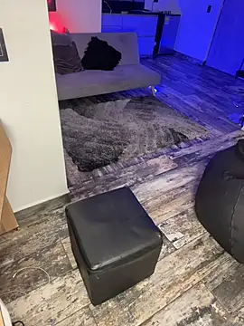 Victoria14  online show from 14, 11, 2025