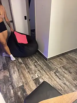 Victoria14  online show from 2, 11, 2025