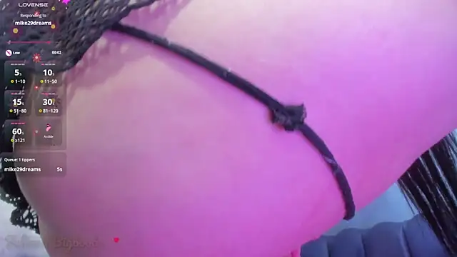 Juliana bigboobs online show from 10, 4, 2026