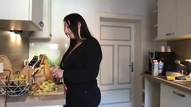 Viola Beck online show from 18, 12, 2025