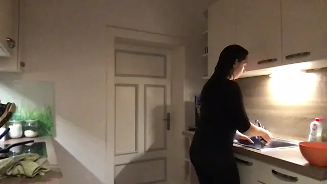 Viola Beck online show from 17, 10, 2025