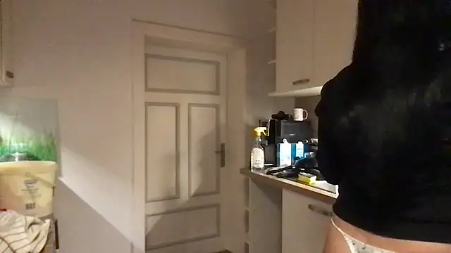 Viola Beck online show from 13, 11, 2025