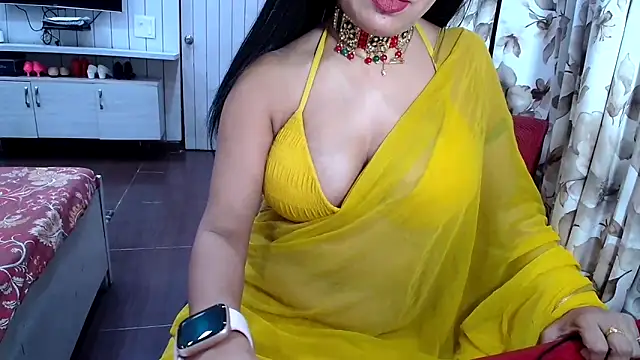 Snapshot of yourradhika chatting on 30, 4, 2026 yourradhika online show from 30, 4, 2026