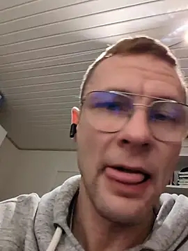 buchr1 online show from 22, 11, 2025