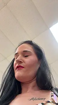 lolabunny9 online show from 20, 3, 2025