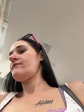 lolabunny9 online show from 19, 3, 2025