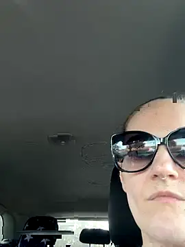 lolabunny9 online show from 23, 11, 2025