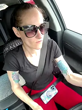 lolabunny9 online show from 28, 9, 2025