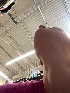 lolabunny9 online show from 26, 2, 2025