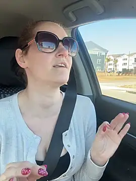 lolabunny9 online show from 6, 2, 2026