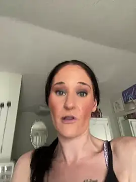 lolabunny9 online show from 7, 2, 2025