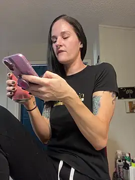 lolabunny9 online show from 21, 2, 2025