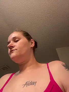 lolabunny9 online show from 26, 6, 2026