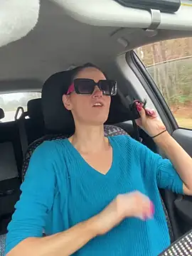 lolabunny9 online show from 13, 2, 2025