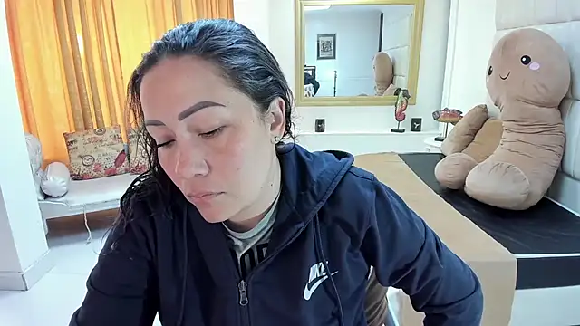 gaby trent online show from 17, 9, 2025