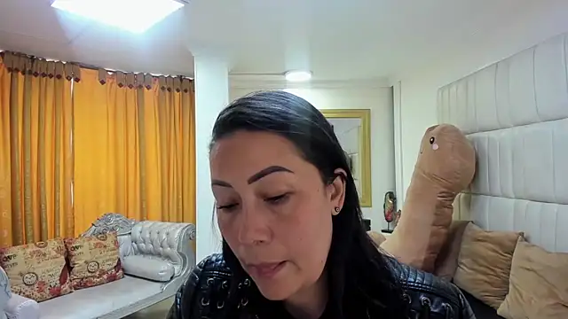 gaby trent online show from 11, 10, 2025