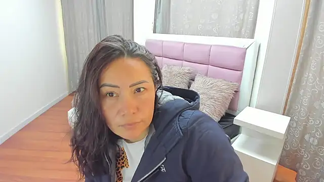 gaby trent online show from 21, 7, 2026