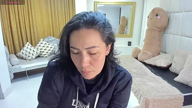 gaby trent online show from 28, 11, 2025