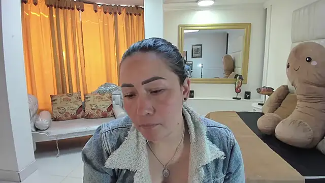 gaby trent online show from 16, 9, 2025