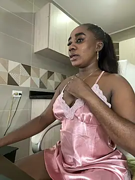 cristaaalclocks1 online show from 13, 3, 2025