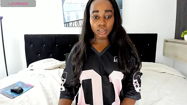 Snapshot of cristaaalclocks1 chatting on 11, 7, 2026 cristaaalclocks1 online show from 11, 7, 2026