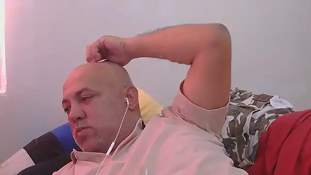 Snapshot of husoizmir chatting on 13, 6, 2026 husoizmir online show from 13, 6, 2026