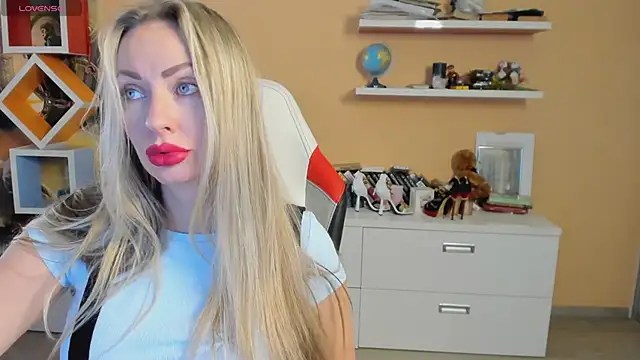 Veola new online show from 11, 3, 2025