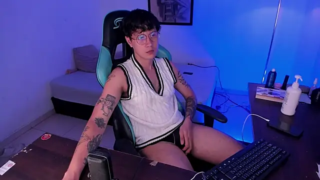 LeaneSeb online show from 3, 12, 2025