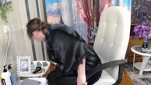 Mika Passion online show from 22, 5, 2026