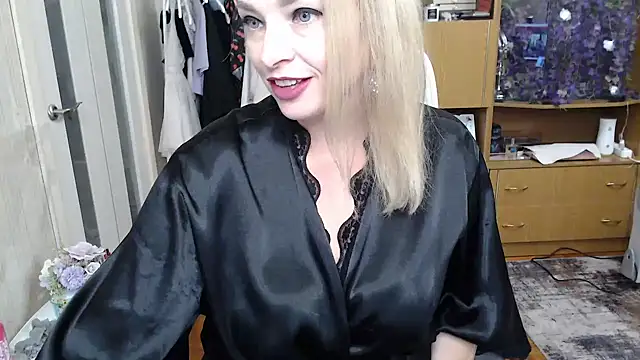 Snapshot of Mika_Passion chatting on 23, 9, 2025 Mika Passion online show from 23, 9, 2025