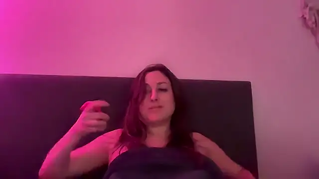 CrazyKittenMeow online show from 10, 10, 2025