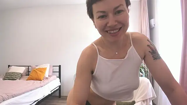 Alexisweet online show from 10, 5, 2026