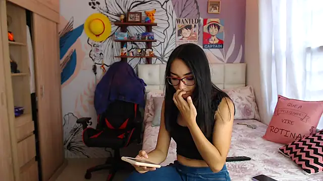 LinzyBaner online show from 7, 3, 2025