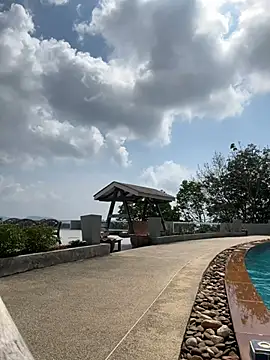 Snapshot of MonicaMilz chatting on 2, 2, 2025 MonicaMilz online show from 2, 2, 2025