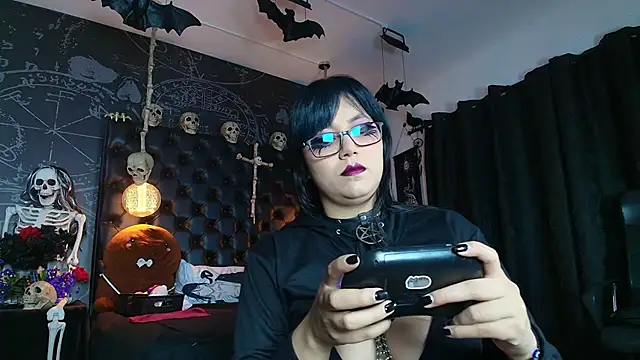 Snapshot of AlexHoe_ chatting on 30, 11, 2025 AlexHoe online show from 30, 11, 2025