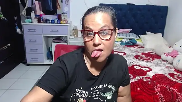 pervert mommy  online show from 22, 5, 2026