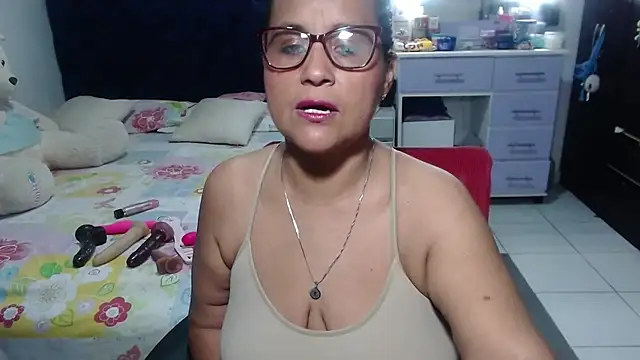 pervert mommy  online show from 17, 4, 2026