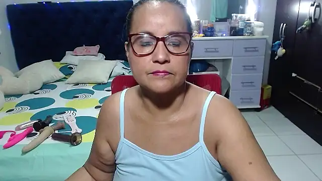 pervert mommy  online show from 27, 2, 2026