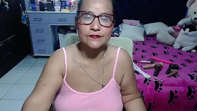 Snapshot of pervert_mommy_ chatting on 9, 7, 2026 pervert mommy online show from 9, 7, 2026