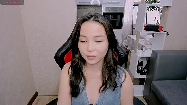 AyaMoon online show from 7, 10, 2025