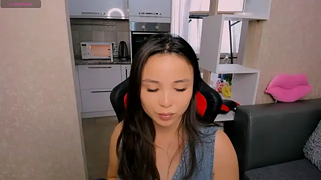 AyaMoon online show from 10, 9, 2025