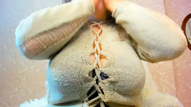 AyaMoon online show from 28, 2, 2025