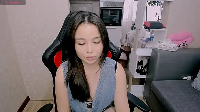 AyaMoon online show from 6, 10, 2025