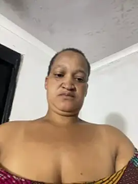 XHotJuicyBootyXX online show from 6, 5, 2026